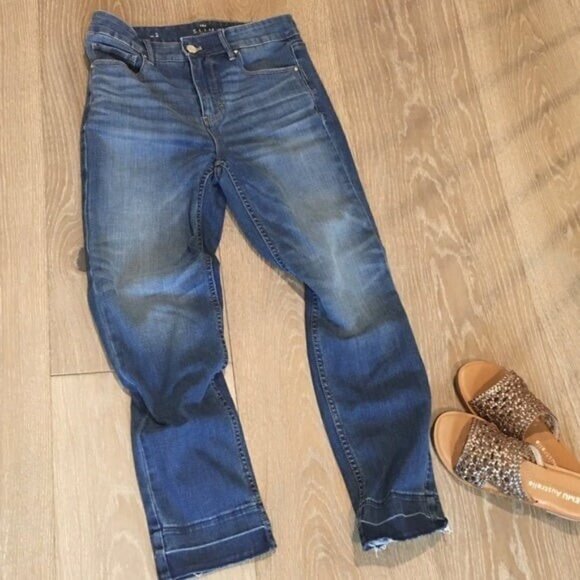 WHBM The Slim Crop Raw-Hem High-Rise Slim Jeans Sz2 - Picture 3 of 10